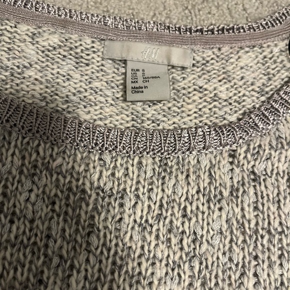 🚨H&M Wooven Midi Sleeve Sweater - Picture 2 of 3